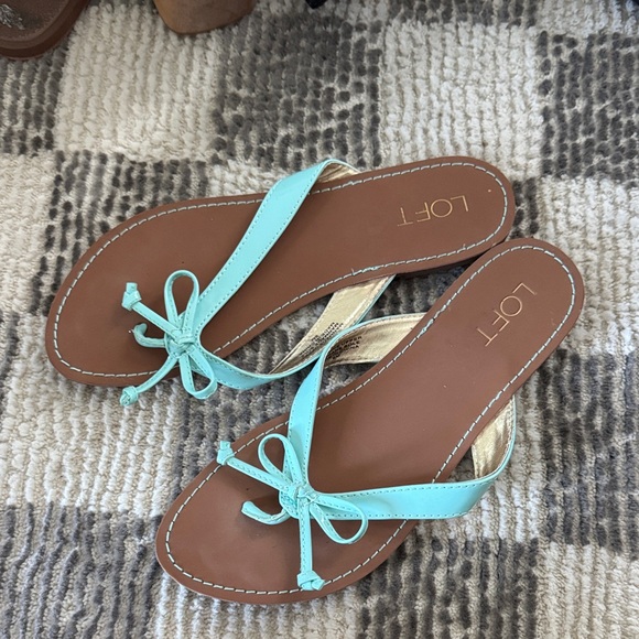LOFT Turquoise Bow Sandals - Picture 1 of 2